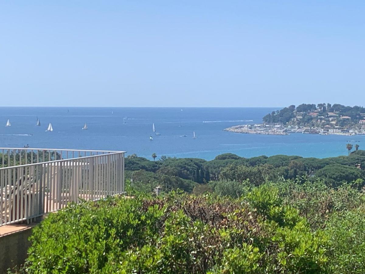 Les Citronniers - Splendide Vue Mer Acces Plage A Pieds A 5 Minutes Cavalaire-sur-Mer Zewnętrze zdjęcie
